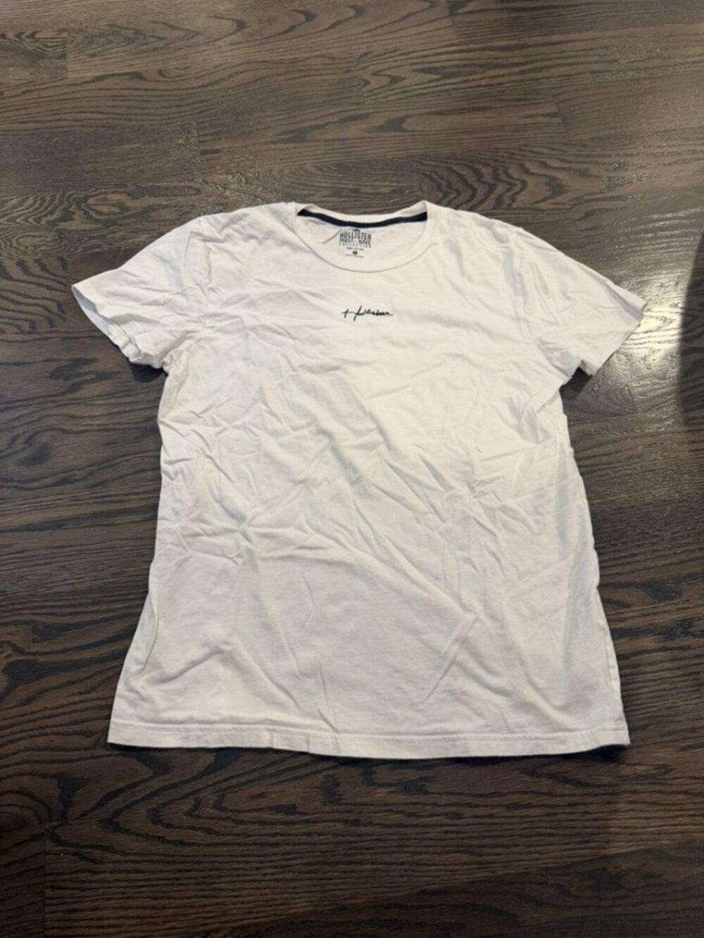 Hollister Must-Have White T-Shirt Size S